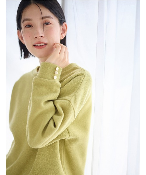 Viola e Viola(ヴィオラエヴィオラ)の「ブークレ裏起毛 袖ボタンゆるプルオーバー(Tシャツ/カットソー・レディース・ライトグリーン/ベージュ/グレー/グレイッシュブルー/ブラック・M/L/3L/LL)」の14枚目の写真