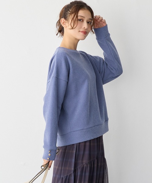Viola e Viola(ヴィオラエヴィオラ)の「ブークレ裏起毛 袖ボタンゆるプルオーバー(Tシャツ/カットソー・レディース・ライトグリーン/ベージュ/グレー/グレイッシュブルー/ブラック・M/L/3L/LL)」の18枚目の写真