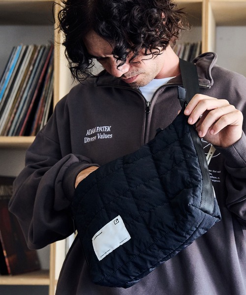 ADAM PATEK（アダムパテック）の「★ADAMPATEK★square quilt middle shoulder bag/スクエアキルトミディアムショルダーバッグ（ショルダーバッグ・メンズ・ブラック/カーキ/グレー・FREE）」の22枚目の写真