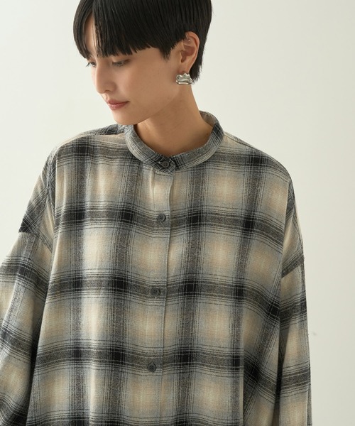 AMERICAN HOLIC(アメリカンホリック)の「バンドカラーチェックシャツワンピース(ワンピース・レディース・ブラック系その他3/グレー系その他3・L/M)」の7枚目の写真