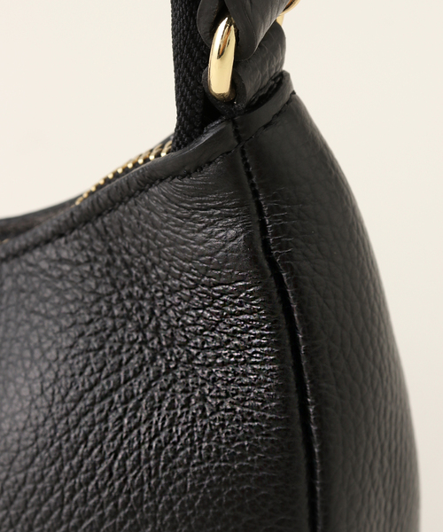 La TOTALITE（ラトータリテ）の「【AULENTTI/オウレンティ】ハーフムーンショルダーBAG（ショルダーバッグ・レディース・ブルー/ブラック・FREE）」の16枚目の写真