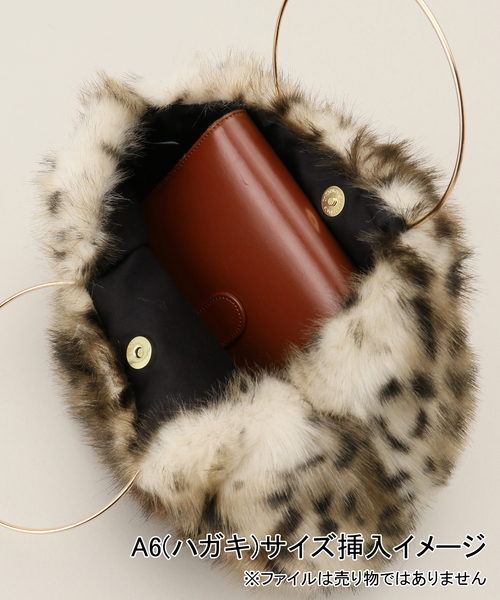 La TOTALITE(ラトータリテ)の「【HELEN MOORE/ヘレンムーア】eco fur bag(ハンドバッグ・レディース・グレー/ブラウン・FREE)」の7枚目の写真