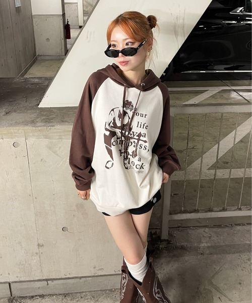 sedacle(セダクル)の「ラグラン配色ロゴパーカー(パーカー・メンズ・ブラウン/レッド/ブラック・SMALL/LARGE/MEDIUM)」の13枚目の写真
