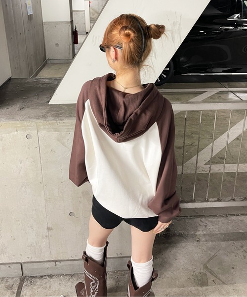 sedacle(セダクル)の「ラグラン配色ロゴパーカー(パーカー・メンズ・ブラウン/レッド/ブラック・SMALL/LARGE/MEDIUM)」の14枚目の写真