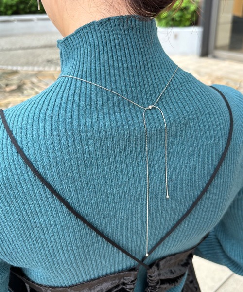 ISOOK（アイスー）の「【ISOOK / アイスー】スネークチェーンスライドネックレス  / メタルモチーフ レディース シルバー  ZOZOTOWN限定（ネックレス・レディース・シルバー・FREE）」の12枚目の写真