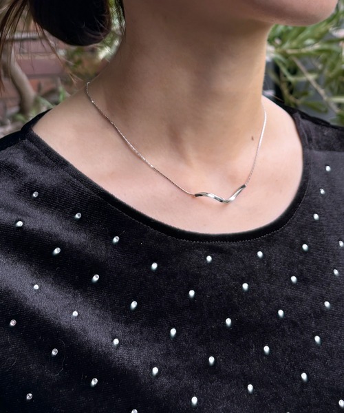 ISOOK（アイスー）の「【ISOOK / アイスー】スネークチェーンスライドネックレス  / メタルモチーフ レディース シルバー  ZOZOTOWN限定（ネックレス・レディース・シルバー・FREE）」の10枚目の写真