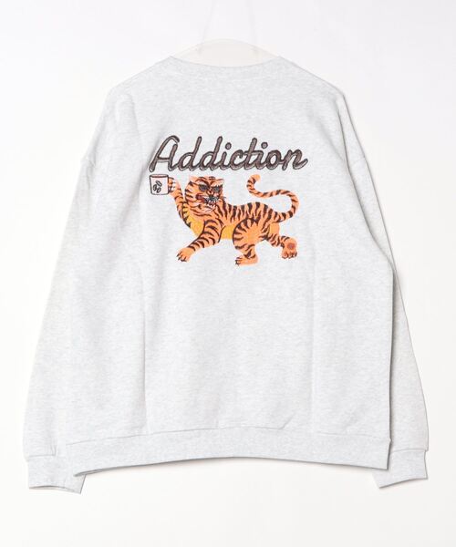ATELANE（アテレーン）の「ATELANE/コットン裏毛「フラワー」「トラ」バック刺繍プルオーバー（スウェット・メンズ・アッシュグレー/ブルー/チャコールグレー/グレー系その他・MEDIUM/LARGE/X-LARGE）」の3枚目の写真