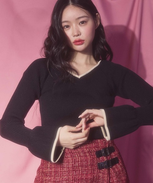 archives（アルシーヴ）の「配色ハートネックリブニット（ニット/セーター・レディース・ブルー/アイボリー/ブラック/ワイン・MEDIUM）」の3枚目の写真