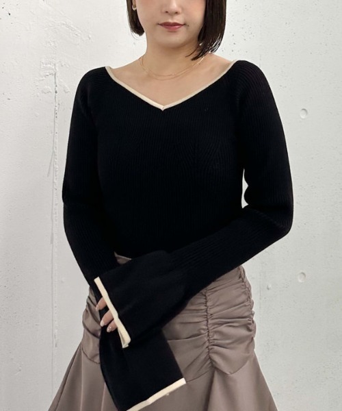 archives（アルシーヴ）の「配色ハートネックリブニット（ニット/セーター・レディース・ブルー/アイボリー/ブラック/ワイン・MEDIUM）」の14枚目の写真