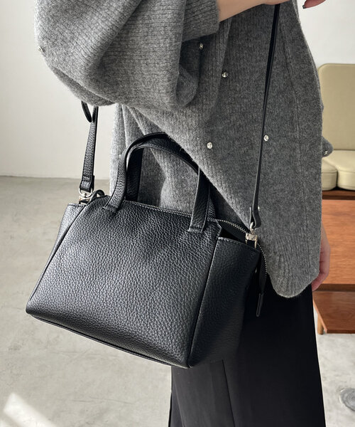 CAPRICIEUX LE'MAGE（カプリシューレマージュ）の「ポーチSETミニボストンバッグ（ショルダーバッグ・レディース・ブラック/ライトベージュ/キャメル・FREE）」の4枚目の写真