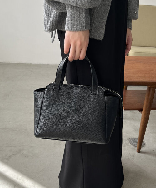 CAPRICIEUX LE'MAGE（カプリシューレマージュ）の「ポーチSETミニボストンバッグ（ショルダーバッグ・レディース・ブラック/ライトベージュ/キャメル・FREE）」の5枚目の写真