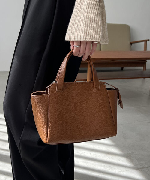 CAPRICIEUX LE'MAGE（カプリシューレマージュ）の「ポーチSETミニボストンバッグ（ショルダーバッグ・レディース・ブラック/ライトベージュ/キャメル・FREE）」の11枚目の写真