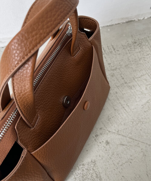 CAPRICIEUX LE'MAGE（カプリシューレマージュ）の「ポーチSETミニボストンバッグ（ショルダーバッグ・レディース・ブラック/ライトベージュ/キャメル・FREE）」の21枚目の写真