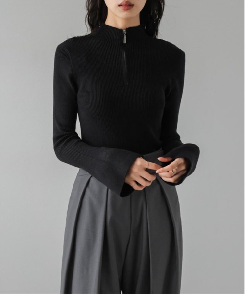 AMELY(エミリー)の「ハーフジップ リブニットトップス(ニット/セーター・レディース・グレー/アイボリー/ブラック/ボルドー/グレイッシュベージュ・フリー)」の1枚目の写真