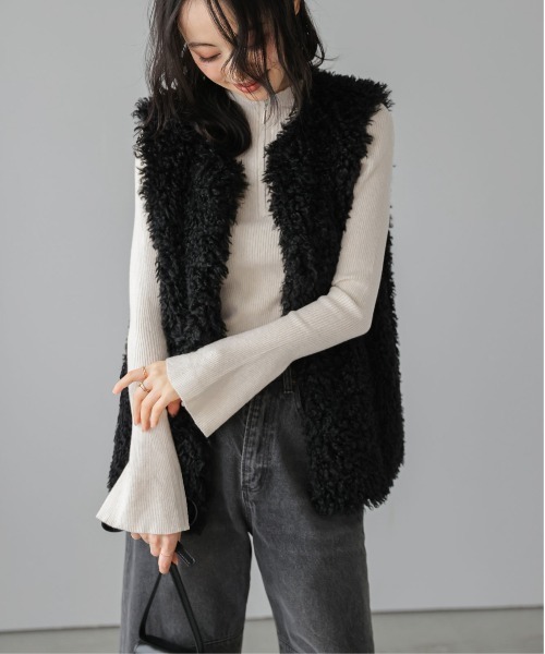 AMELY(エミリー)の「ハーフジップ リブニットトップス(ニット/セーター・レディース・グレー/アイボリー/ブラック/ボルドー/グレイッシュベージュ・フリー)」の14枚目の写真