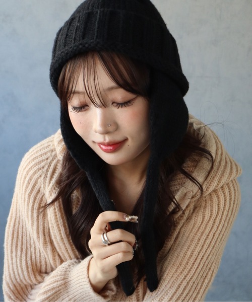 BARELY BLUE(ベアリーブルー)の「【 BARELY BLUE / ベアリーブルー 】 耳当て付き ニットキャップ(ニットキャップ/ビーニー・レディース・ブラック/アイボリー/ブルー/ブラウン/グリーン/ボルドー/レッド・FREE)」の3枚目の写真