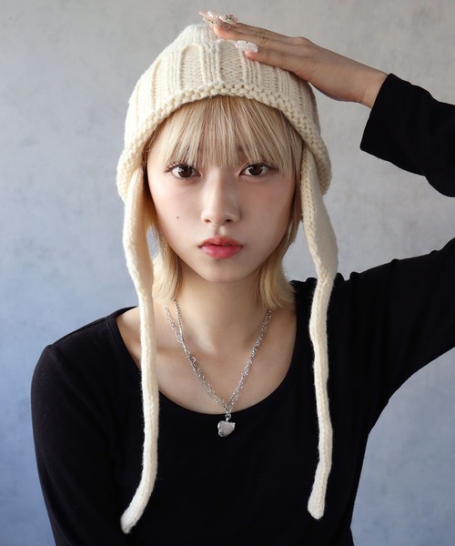 BARELY BLUE(ベアリーブルー)の「【 BARELY BLUE / ベアリーブルー 】 耳当て付き ニットキャップ(ニットキャップ/ビーニー・レディース・ブラック/アイボリー/ブルー/ブラウン/グリーン/ボルドー/レッド・FREE)」の10枚目の写真