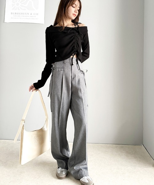 mily bilet（ミウィビレット）の「【mily bilet】機能性抜群！ロゴ型押しエナメルフェイクレザートートバッグ(大容量)（トートバッグ・レディース・ブラック/ベージュ・ONE SIZE）」の14枚目の写真