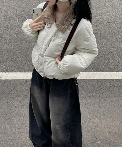 by muni:r（バイ ムニール）の「フリースバックルダウンジャケット/2024 AW COLLECTION（ダウンジャケット/コート・レディース・アイボリー/ブラック/ブラウン・FREE）」の4枚目の写真