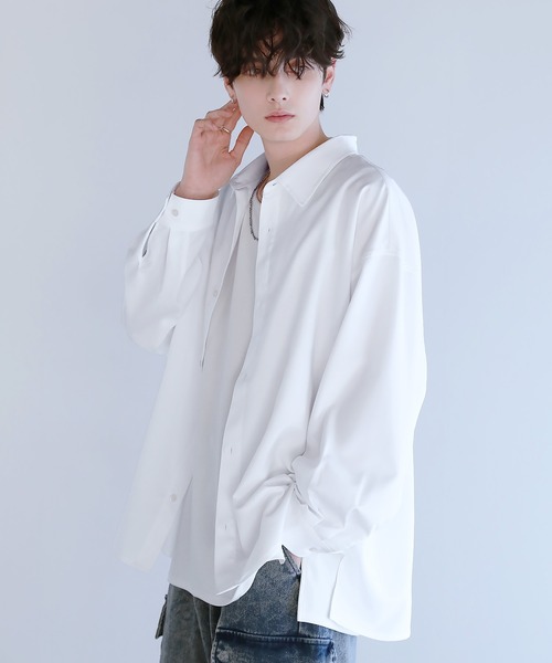 LILL(リル)の「【シワ防止】ルーズシルエット サイドスリットドレープレギュラーシャツ(シャツ/ブラウス・メンズ・ブラック/ホワイト・XL/L/M/S)」の3枚目の写真