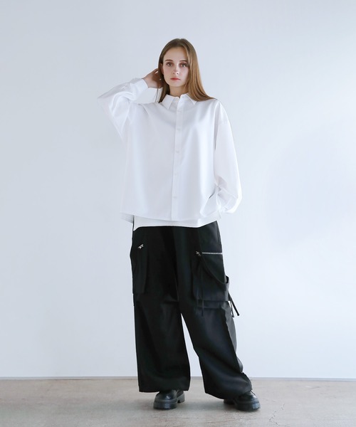 LILL(リル)の「【シワ防止】ルーズシルエット サイドスリットドレープレギュラーシャツ(シャツ/ブラウス・メンズ・ブラック/ホワイト・XL/L/M/S)」の22枚目の写真
