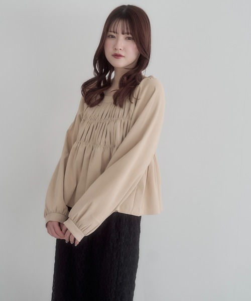 mellowneon(メロウネオン)の「スクエアギャザーブラウス(Tシャツ/カットソー・レディース・ブラック/グレー/ベージュ・FREE)」の11枚目の写真