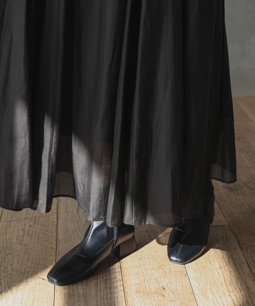 GLOBAL WORK(グローバルワーク)の「シアータックフレアスカート/253432(スカート・レディース・ライトグレー/オフホワイト/ブラック・REGULAR/SHORT)」の4枚目の写真