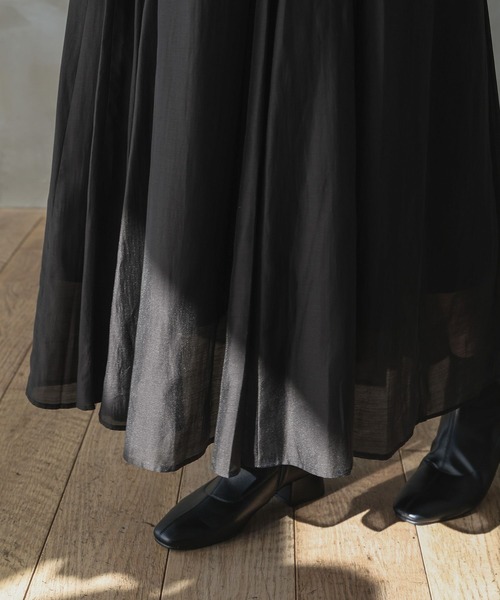 GLOBAL WORK(グローバルワーク)の「シアータックフレアスカート/253432(スカート・レディース・ライトグレー/オフホワイト/ブラック・REGULAR/SHORT)」の5枚目の写真