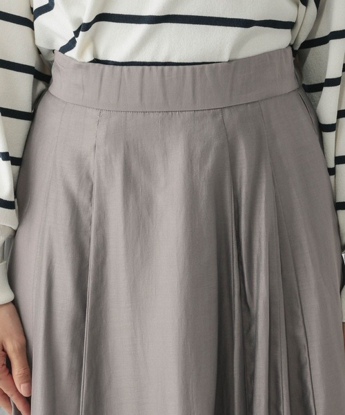 GLOBAL WORK(グローバルワーク)の「シアータックフレアスカート/253432(スカート・レディース・ライトグレー/オフホワイト/ブラック・REGULAR/SHORT)」の13枚目の写真