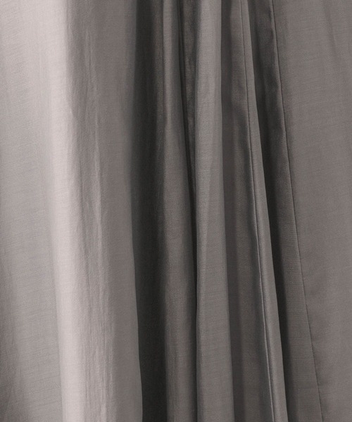 GLOBAL WORK(グローバルワーク)の「シアータックフレアスカート/253432(スカート・レディース・ライトグレー/オフホワイト/ブラック・REGULAR/SHORT)」の19枚目の写真