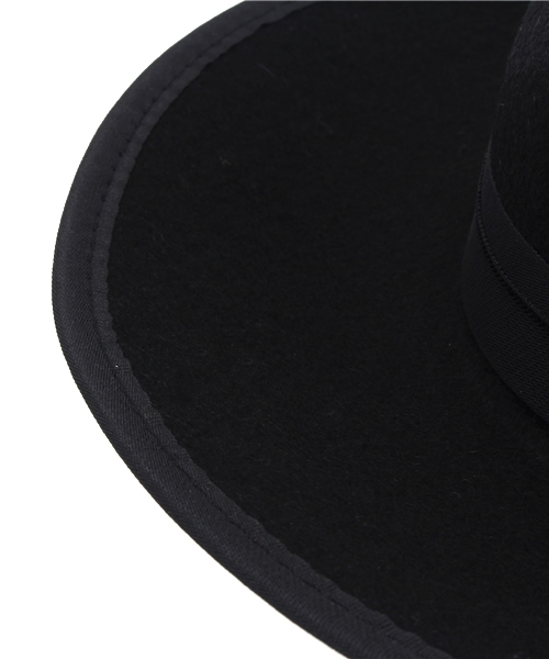 AZUL by moussy(アズールバイマウジー)の「パイピングつば広フェルトHAT(ハット・レディース・ブラック/トップグレー・FREE)」の3枚目の写真