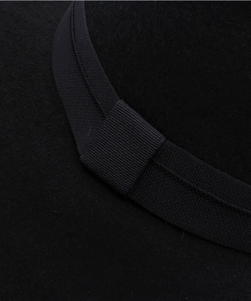 AZUL by moussy(アズールバイマウジー)の「パイピングつば広フェルトHAT(ハット・レディース・ブラック/トップグレー・FREE)」の4枚目の写真