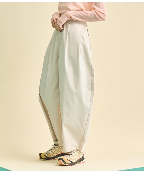 Settimissimo（セッティミッシモ）の「サイドタック コクーン ツイル パンツ（その他パンツ・レディース・ブラック/アイボリー・FREE）」の10枚目の写真