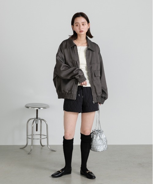 ad thie(アドティエ)の「ビッグポケット ツイルジップ ブルゾン(カバーオール・レディース・チャコール/ベージュ/アイボリー/カーキ・FREE)」の5枚目の写真