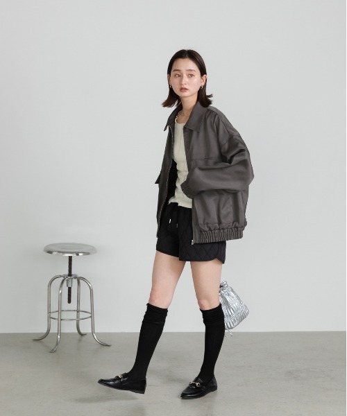 ad thie(アドティエ)の「ビッグポケット ツイルジップ ブルゾン(カバーオール・レディース・チャコール/ベージュ/アイボリー/カーキ・FREE)」の8枚目の写真