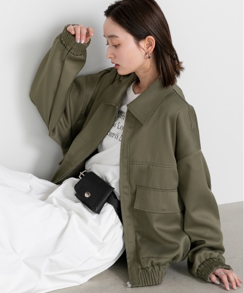 ad thie(アドティエ)の「ビッグポケット ツイルジップ ブルゾン(カバーオール・レディース・チャコール/ベージュ/アイボリー/カーキ・FREE)」の22枚目の写真