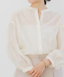 le.coeur blanc（ルクールブラン）の「《手洗い可能》ブライトシアーローンフリルスリーブブラウス（シャツ/ブラウス・レディース）」