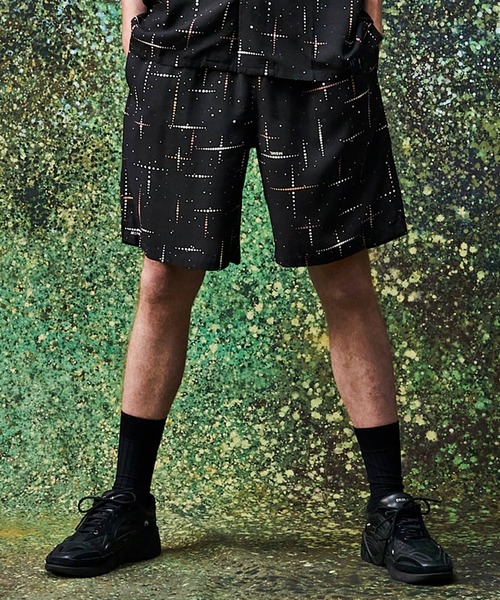 MSML（エムエスエムエル）の「KASURI CROSS PRINTED RAYON SHORTS（その他パンツ・メンズ・ライトグレー/ブラック・XL/L/M/S）」の5枚目の写真