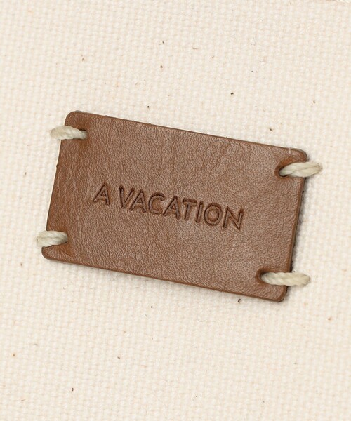 A VACATION:BREAD M（トートバッグ）｜A VACATION（アヴァ