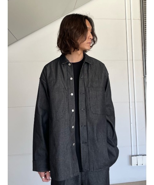 onegravity(ワングラビティ)の「onegravity / カバーオール デニムシャツ(シャツ/ブラウス・メンズ・チャコールグレー/ホワイト・MEDIUM/LARGE/X-LARGE)」の21枚目の写真
