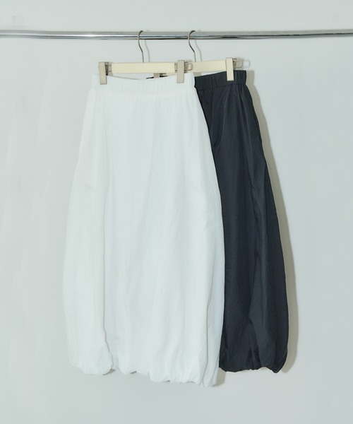 LIENCOEUR（リアンクール）の「ミディバルーンスカート（スカート・レディース・ホワイト/ブラック・FREE）」の8枚目の写真