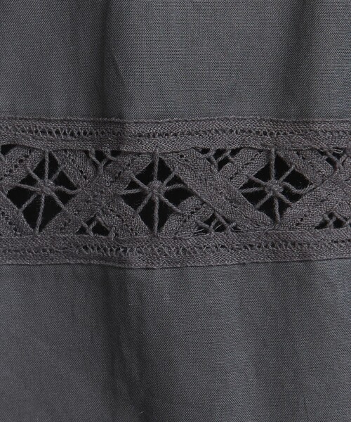 BEAUTY&YOUTH UNITED ARROWS（ビューティーアンドユースユナイテッドアローズ）の「バテンレース ショートスリーブシャツ（シャツ/ブラウス・レディース・オフホワイト/ダークブラウン/ダークグレー・FREE）」の18枚目の写真