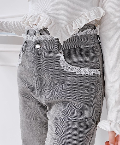 lilLilly（リルリリー）の「ダブルベルトレースデニムパンツ（デニムパンツ・レディース・グレー/ブルー・SMALL/MEDIUM）」の16枚目の写真