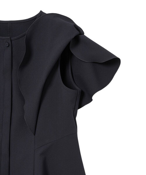 ANAYI（アナイ）の「【セットアップ対応商品】サッカーストレッチペタルスリーブ ブラウス（シャツ/ブラウス・レディース・ネイビー/ベージュ系その他/コーラル/トップグレー・38/36）」の5枚目の写真