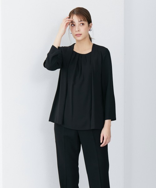 slattgir（スラットジール）の「高身長　【喪服・礼服】　洗えるフォーマル３点セットパンツスーツ（ジャケット＋8分袖ブラウス＋パンツ）(防しわ）　（トールサイズ）（スーツセット・レディース・ブラック・5L/4L/3L/LL/L/M）」の2枚目の写真