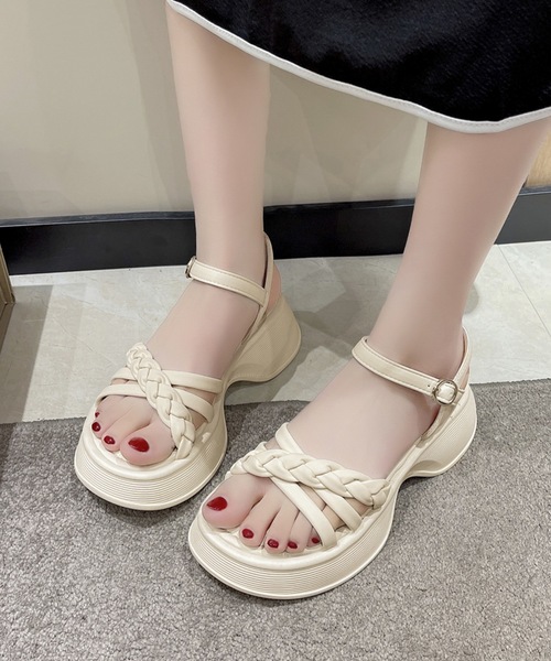 Lace Ladies(レースレディース)の「編み込み クロス ストラップ 厚底 サンダル(サンダル・レディース・ブラック/アイボリー・22.5cm/23cm/23.5cm/24cm/24.5cm/25cm)」の2枚目の写真