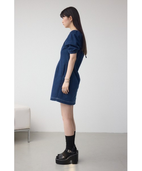AZUL by moussy（アズールバイマウジー）の「フロントジップ半袖デニムワンピース（ワンピース・レディース・ブルー/ワンウォッシュ・SMALL/MEDIUM）」の7枚目の写真