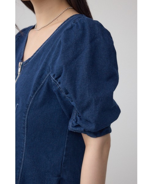 AZUL by moussy（アズールバイマウジー）の「フロントジップ半袖デニムワンピース（ワンピース・レディース・ブルー/ワンウォッシュ・SMALL/MEDIUM）」の11枚目の写真