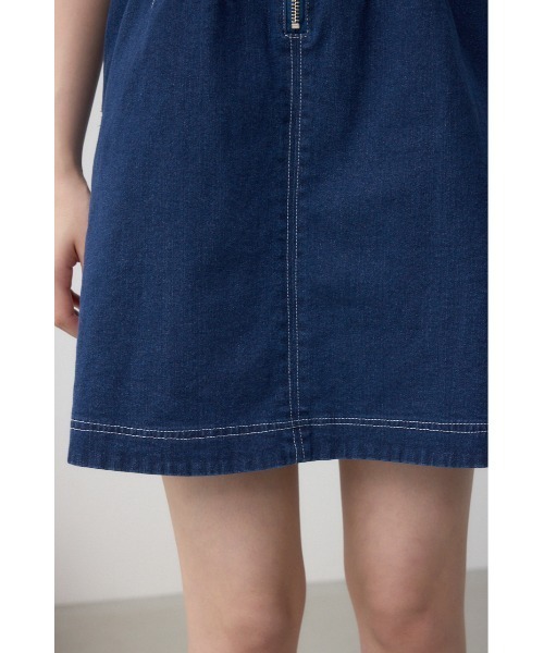 AZUL by moussy（アズールバイマウジー）の「フロントジップ半袖デニムワンピース（ワンピース・レディース・ブルー/ワンウォッシュ・SMALL/MEDIUM）」の13枚目の写真