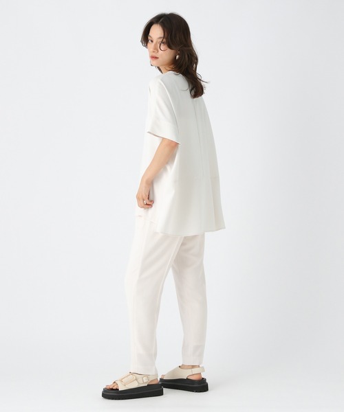 Elura（エルーラ）の「サラサラリラクシーTブラウス/321530（シャツ/ブラウス・レディース・ダークブラウン/オフホワイト/ネイビー/ブラック/ホワイト/グリーン/ブラウン・MEDIUM/LARGE）」の13枚目の写真